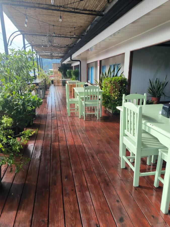 La Hacienda Rooms & Food Jacó Eksteriør bilde
